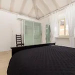 House Encanto - Old Town Retreat * Lussingrande